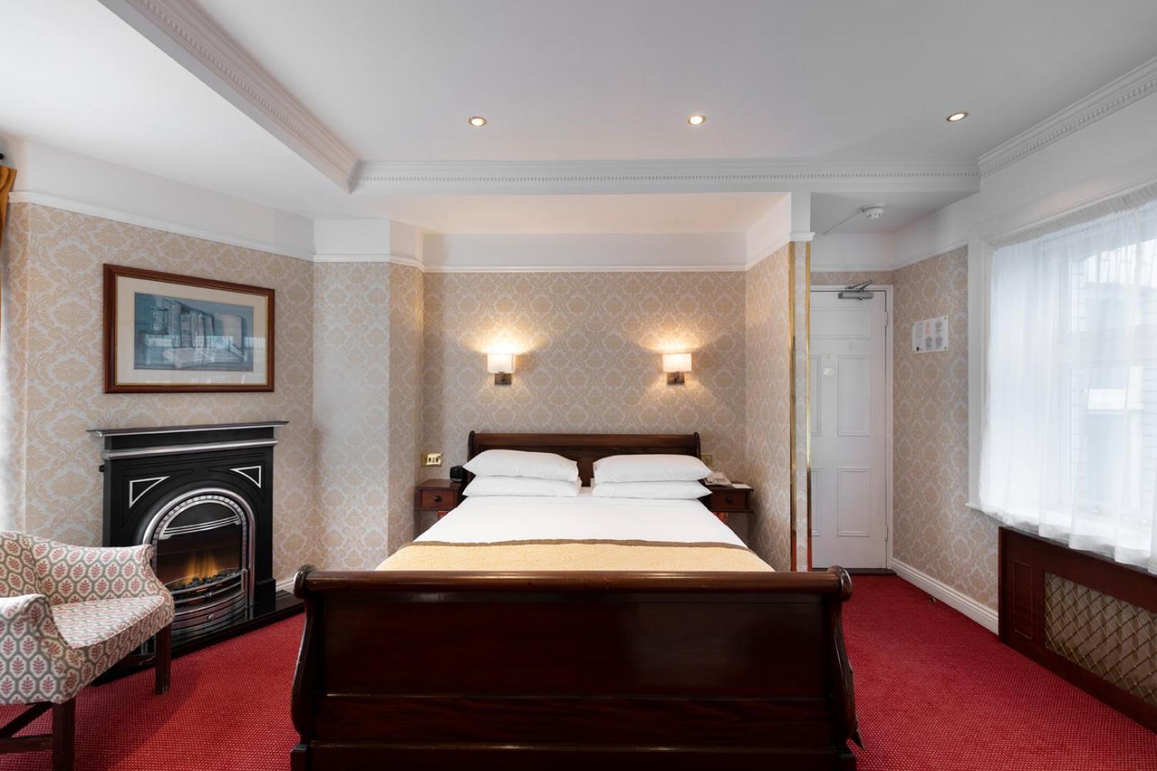 Double Room,1546388485:JPEG
