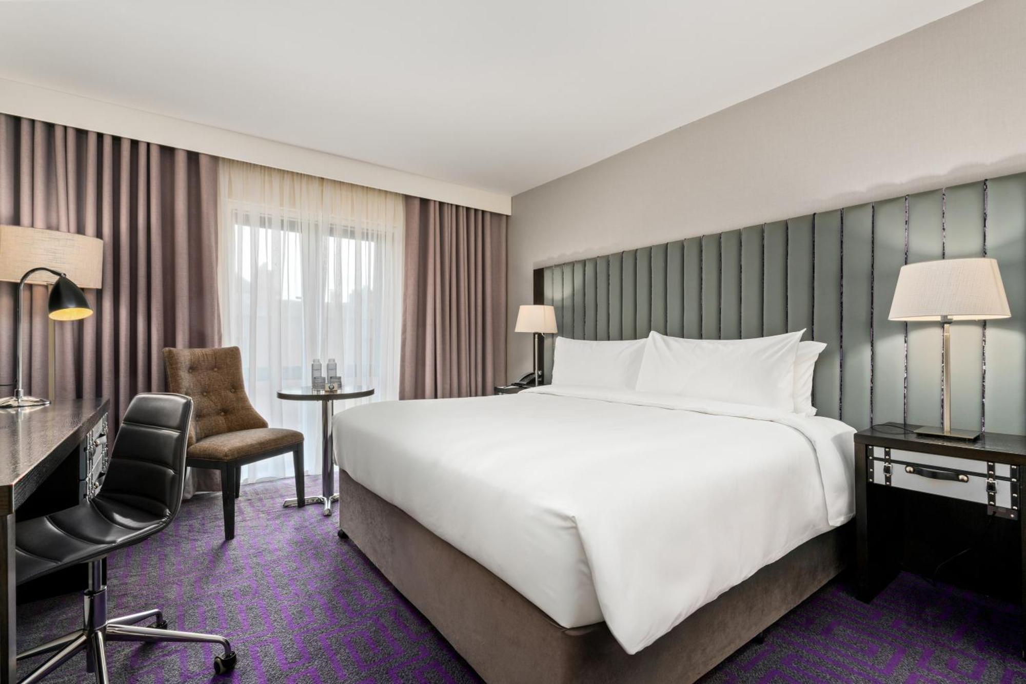 Double Room,1765575119:JPEG