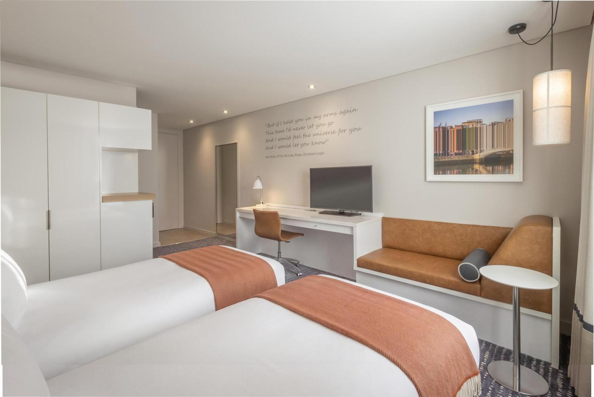Premium Twin Room