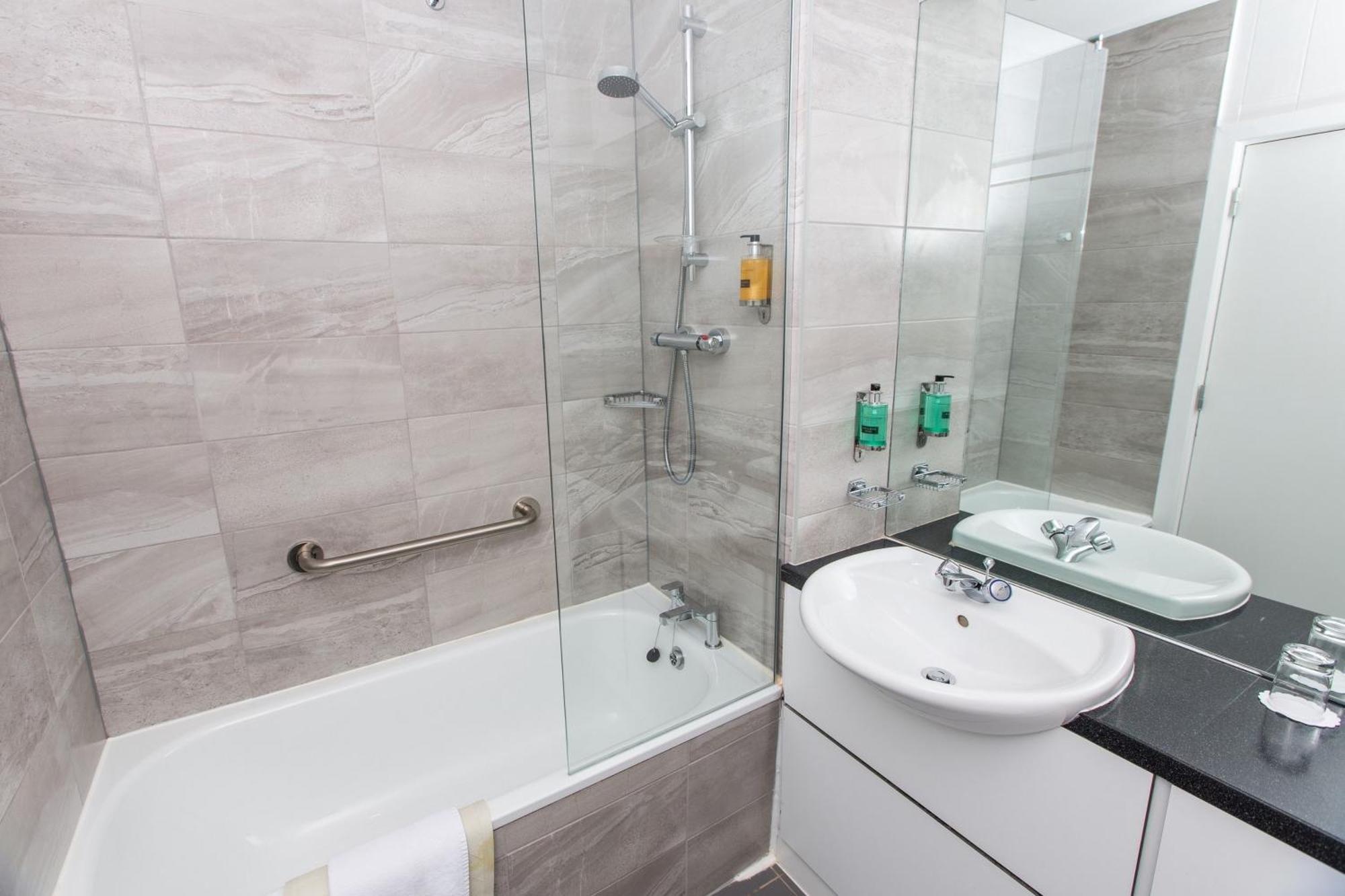 Suite com 2 Quartos