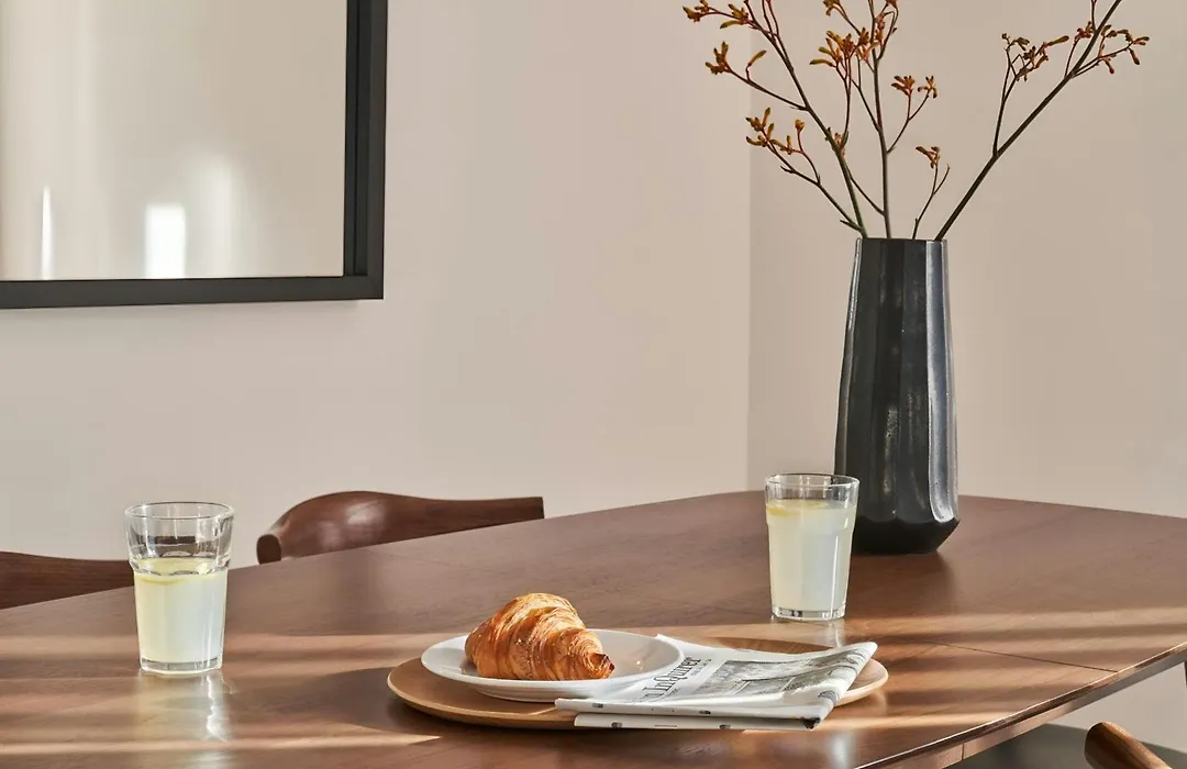 Sonder By Marriott Bonvoy Britain Quay Apartments Grand Canal Square-1