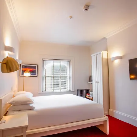 Kellys Hotel-2